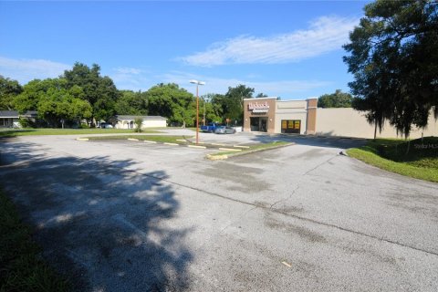 Immobilier commercial à vendre à Zephyrhills, Floride: 1105.54 m2 № 1338689 - photo 6