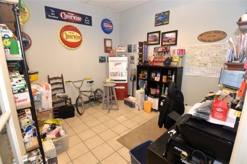 Immobilier commercial à vendre à Zephyrhills, Floride: 1105.54 m2 № 1338689 - photo 21