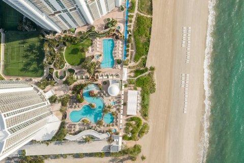 Copropriété à vendre à Sunny Isles Beach, Floride: 61.69 m2 № 1049441 - photo 18