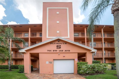 Condo in Pembroke Pines, Florida, 2 bedrooms  № 1423215 - photo 2