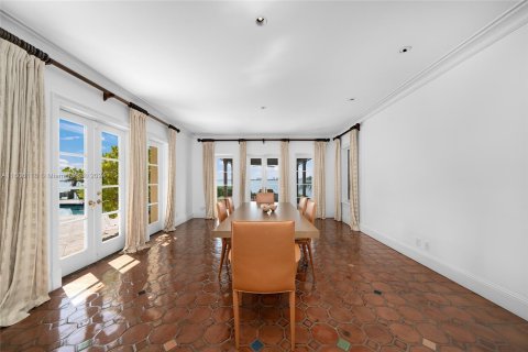 Casa en venta en Miami Beach, Florida, 6 dormitorios, 639.54 m2 № 1226526 - foto 27