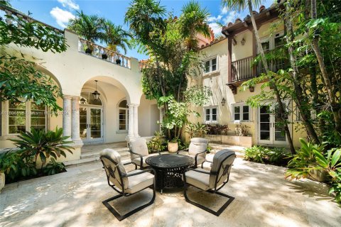 Casa en venta en Miami Beach, Florida, 6 dormitorios, 639.54 m2 № 1226526 - foto 17