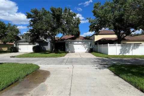 Villa ou maison à louer à Orlando, Floride: 3 chambres, 159.23 m2 № 1356510 - photo 3