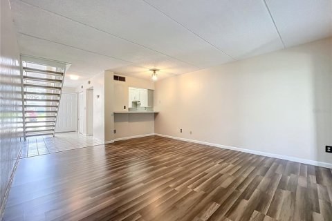 Copropriété à vendre à DeLand, Floride: 2 chambres, 94.76 m2 № 1339775 - photo 6