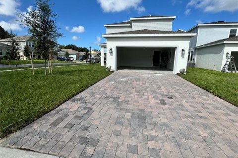 House in Apopka, Florida 5 bedrooms, 248.14 sq.m. № 1339776 - photo 30