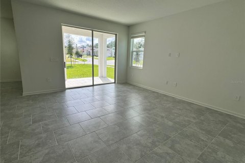 Casa en alquiler en Apopka, Florida, 5 dormitorios, 248.14 m2 № 1339776 - foto 8