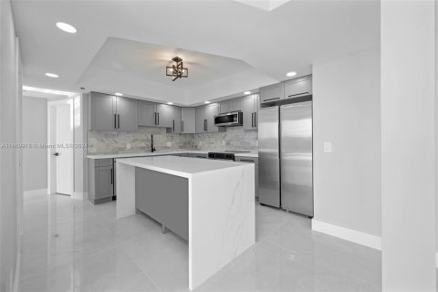 Condominio en venta en Aventura, Florida, 3 dormitorios, 144.93 m2 № 1388083 - foto 5