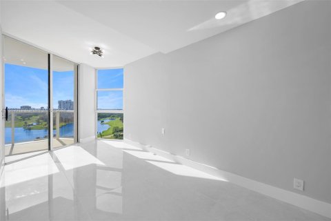 Copropriété à vendre à Aventura, Floride: 3 chambres, 144.93 m2 № 1388083 - photo 19