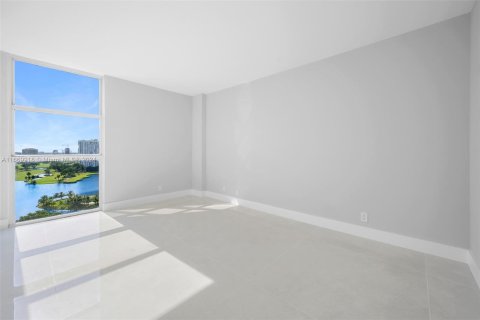 Condo in Aventura, Florida, 3 bedrooms  № 1388083 - photo 13