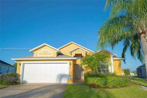 House in Davenport, Florida 4 bedrooms, 151.34 sq.m. № 1388085 - photo 4