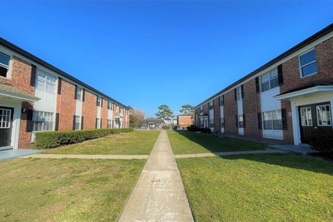 Condo in Orlando, Florida, 1 bedroom  № 1390905 - photo 11