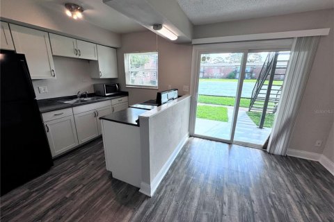 Condo in Orlando, Florida, 1 bedroom  № 1390905 - photo 5