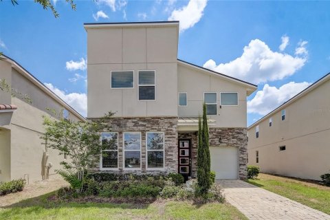 Villa ou maison à vendre à Kissimmee, Floride: 7 chambres, 277.5 m2 № 1242866 - photo 1