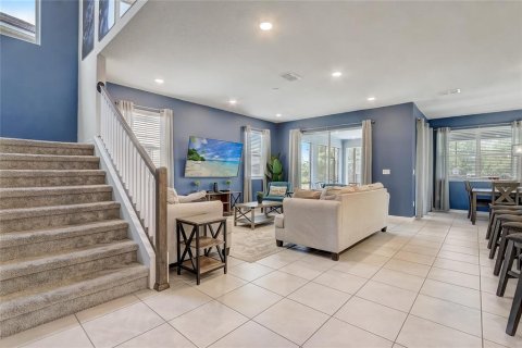 Villa ou maison à vendre à Kissimmee, Floride: 7 chambres, 277.5 m2 № 1242866 - photo 4