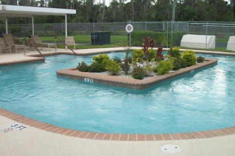 Condo in West Palm Beach, Florida, 1 bedroom  № 1068504 - photo 23