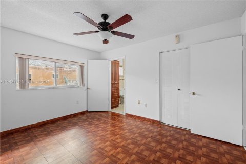 Condominio en venta en Hialeah, Florida, 2 dormitorios, 91.97 m2 № 1442023 - foto 17