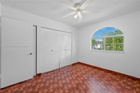 Condominio en venta en Hialeah, Florida, 2 dormitorios, 91.97 m2 № 1442023 - foto 23