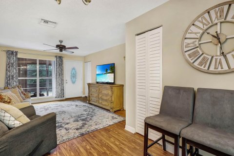 Condo in Stuart, Florida, 2 bedrooms  № 1079108 - photo 21