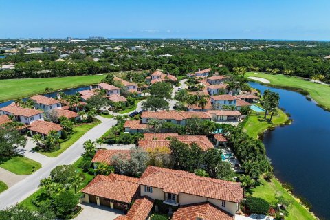 House in Jupiter, Florida 4 bedrooms, 403.57 sq.m. № 1171429 - photo 23