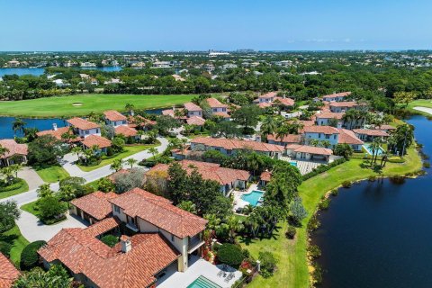 House in Jupiter, Florida 4 bedrooms, 403.57 sq.m. № 1171429 - photo 24