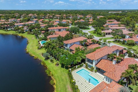 House in Jupiter, Florida 4 bedrooms, 403.57 sq.m. № 1171429 - photo 28