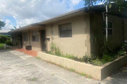 Propiedad comercial en venta en Miami, Florida, 163.88 m2 № 1068316 - foto 6