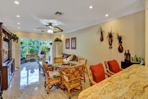 Copropriété à vendre à Lauderdale Lakes, Floride: 2 chambres, 87.7 m2 № 1071982 - photo 6