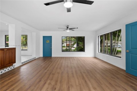 Купить виллу или дом в Майами-Шорс, Флорида 4 спальни, 262.91м2, № 1073069 - фото 4