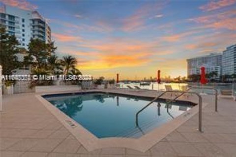 Condominio en venta en Miami Beach, Florida, 1 dormitorio, 73.11 m2 № 1330056 - foto 4