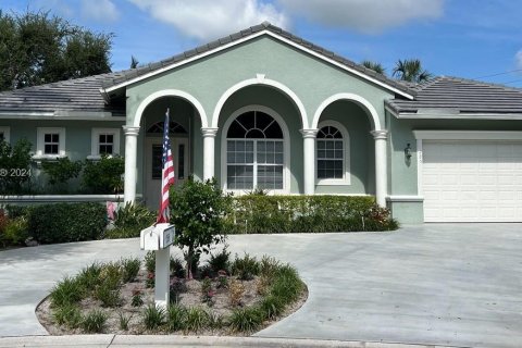 Villa ou maison à vendre à Jupiter, Floride: 3 chambres, 231.23 m2 № 1326016 - photo 1