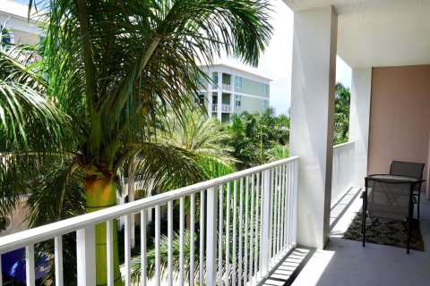 Copropriété à louer à Lantana, Floride: 2 chambres, 92.9 m2 № 1076848 - photo 18