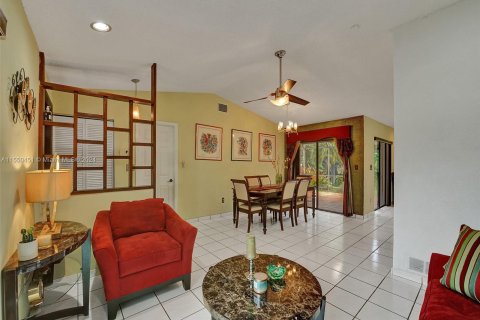 Casa en venta en Cooper City, Florida, 3 dormitorios, 141.58 m2 № 1076324 - foto 14