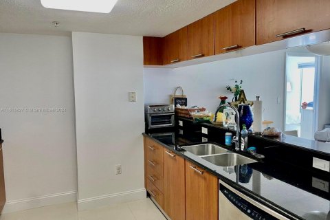 Condominio en venta en Miami, Florida, 2 dormitorios, 107.21 m2 № 1241067 - foto 4