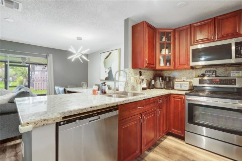 Adosado en venta en Pembroke Pines, Florida, 3 dormitorios, 145.48 m2 № 1232586 - foto 10