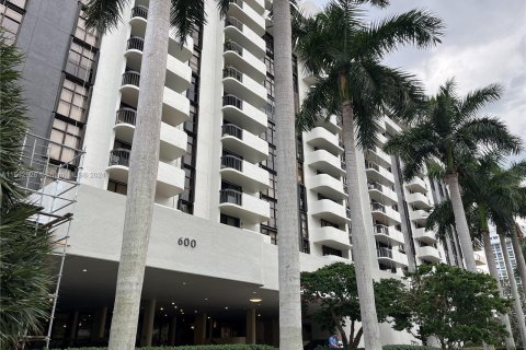 Condominio en venta en Coral Gables, Florida, 2 dormitorios, 104.89 m2 № 1370718 - foto 2