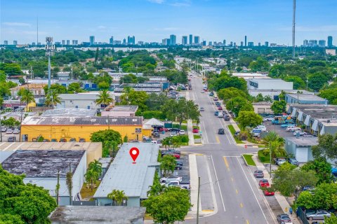 Propiedad comercial en venta en West Park, Florida № 1370941 - foto 26