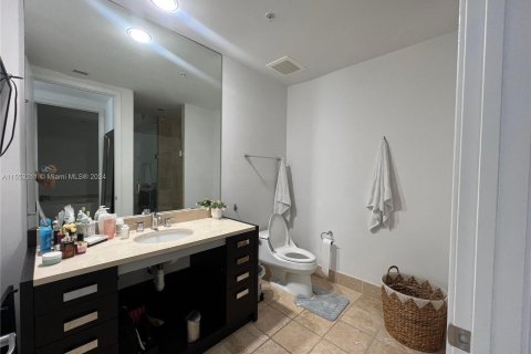 Condo in Sunny Isles Beach, Florida, 2 bedrooms  № 1073263 - photo 8