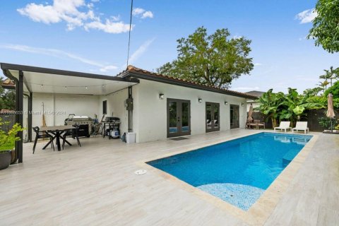 Villa ou maison à vendre à Miami Shores, Floride: 4 chambres, 170.57 m2 № 1017621 - photo 24
