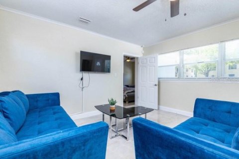 Casa en venta en Clearwater, Florida, 4 dormitorios, 110.65 m2 № 1377860 - foto 11