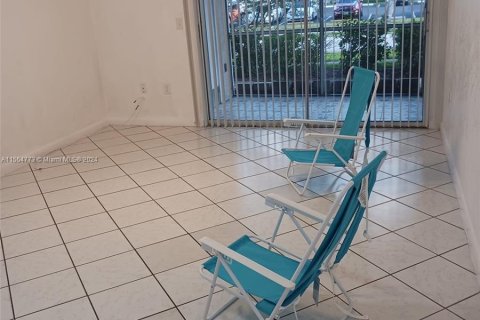 Condominio en venta en Dania Beach, Florida, 2 dormitorios, 86.86 m2 № 1075466 - foto 11