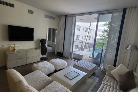 Copropriété à vendre à Miami Beach, Floride: 2 chambres, 95.97 m2 № 1237275 - photo 1