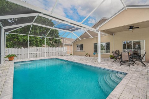 Casa en venta en Stuart, Florida, 4 dormitorios, 185.71 m2 № 1056930 - foto 3