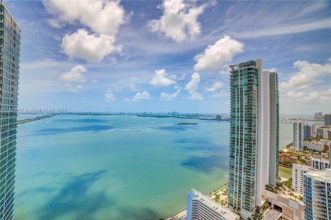 Condo in Miami, Florida, 4 bedrooms  № 1397050 - photo 22