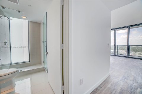 Condo in Miami, Florida, 4 bedrooms  № 1397050 - photo 7