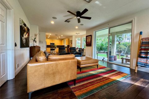 Casa en venta en Weston, Florida, 6 dormitorios, 367.99 m2 № 1050670 - foto 27