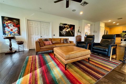 Casa en venta en Weston, Florida, 6 dormitorios, 367.99 m2 № 1050670 - foto 25