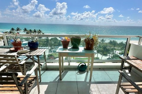 Condominio en venta en Miami Beach, Florida, 2 dormitorios, 95.69 m2 № 1226564 - foto 16