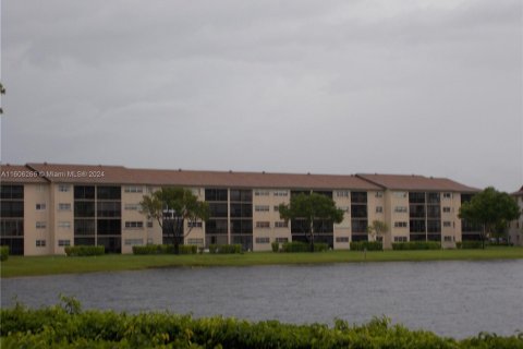Condominio en venta en Pembroke Pines, Florida, 2 dormitorios, 126.72 m2 № 1226567 - foto 7