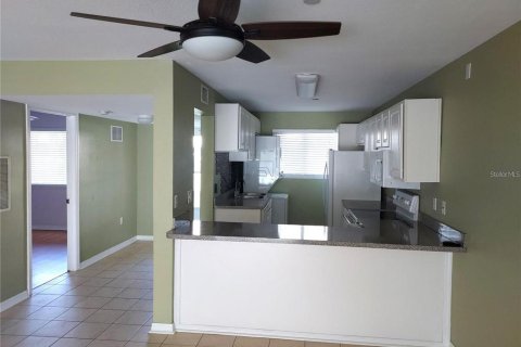 Copropriété à louer à Punta Gorda, Floride: 2 chambres, 100.06 m2 № 1370120 - photo 6