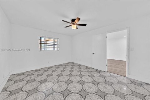 Condominio en alquiler en Lauderdale Lakes, Florida, 2 dormitorios, 102.38 m2 № 1396836 - foto 6